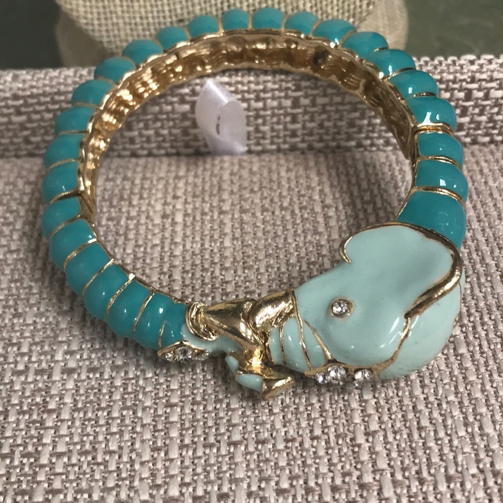 Enamel stretch elephant bracelet